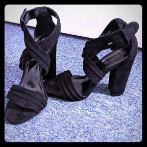 Women's black high heels size 5.5